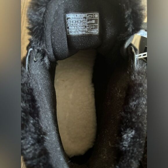 Kookaburra woman’s booties very comfortable and warm - Picture 4 of 5